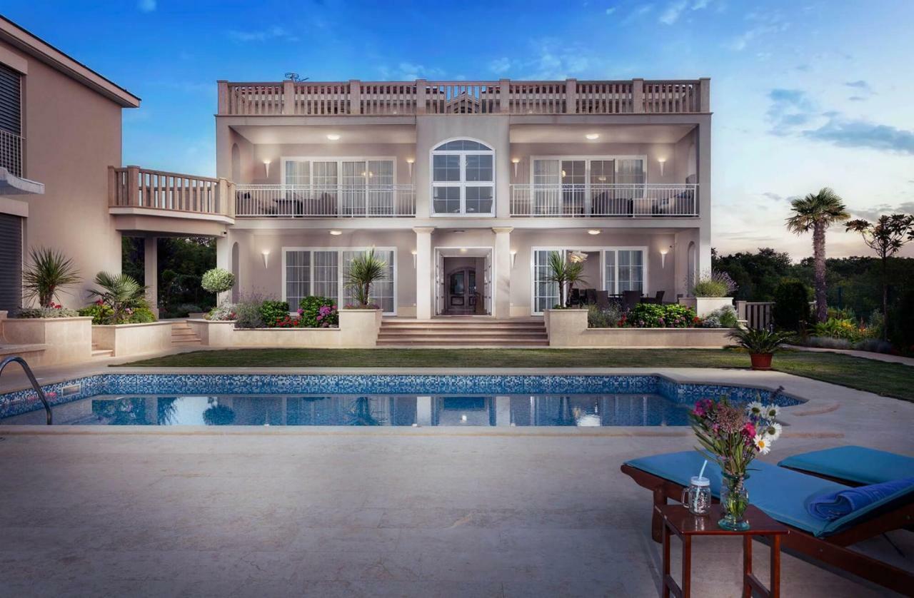Luxury Apartments Vila Carissa Малинська Екстер'єр фото